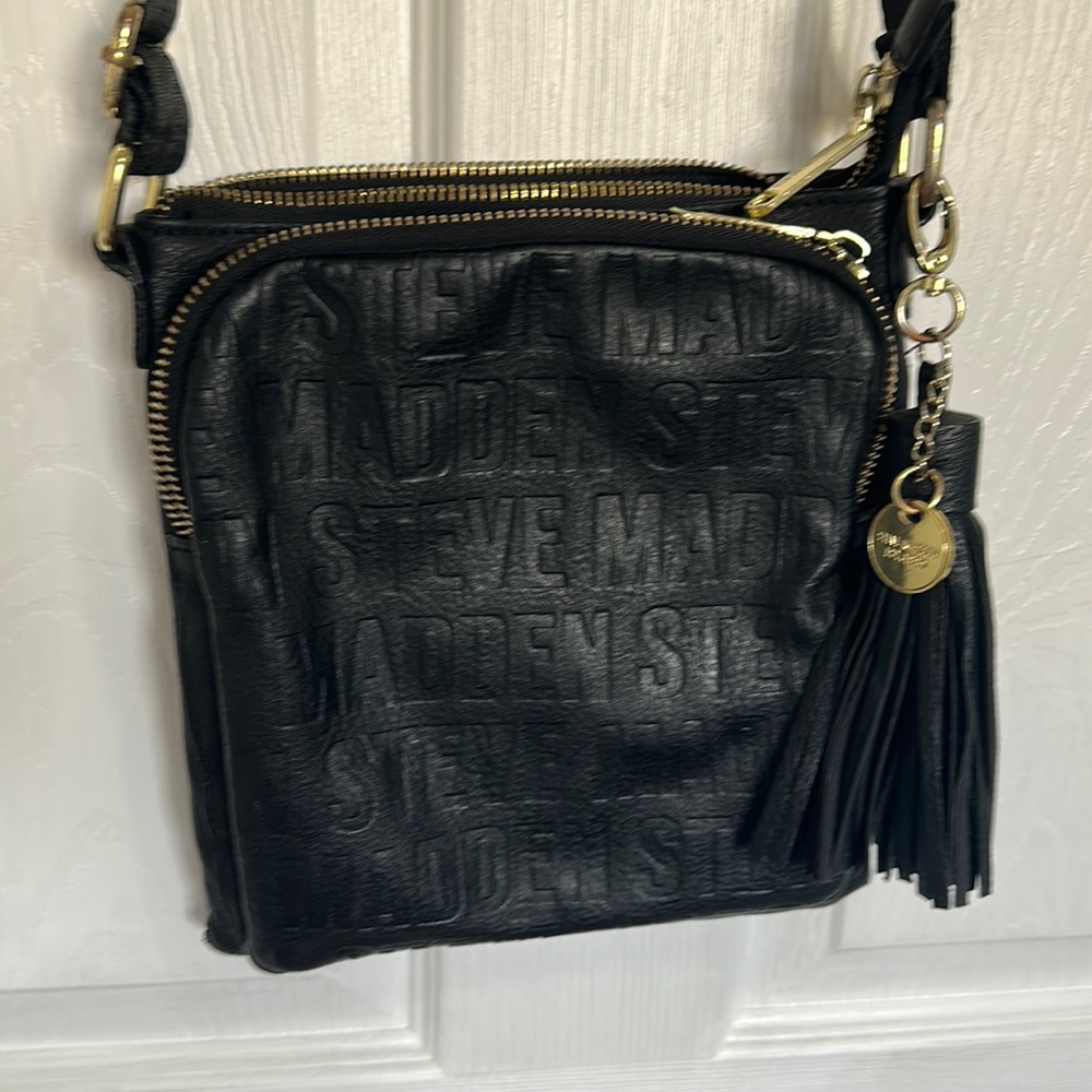 Steve Madden black cross body purse